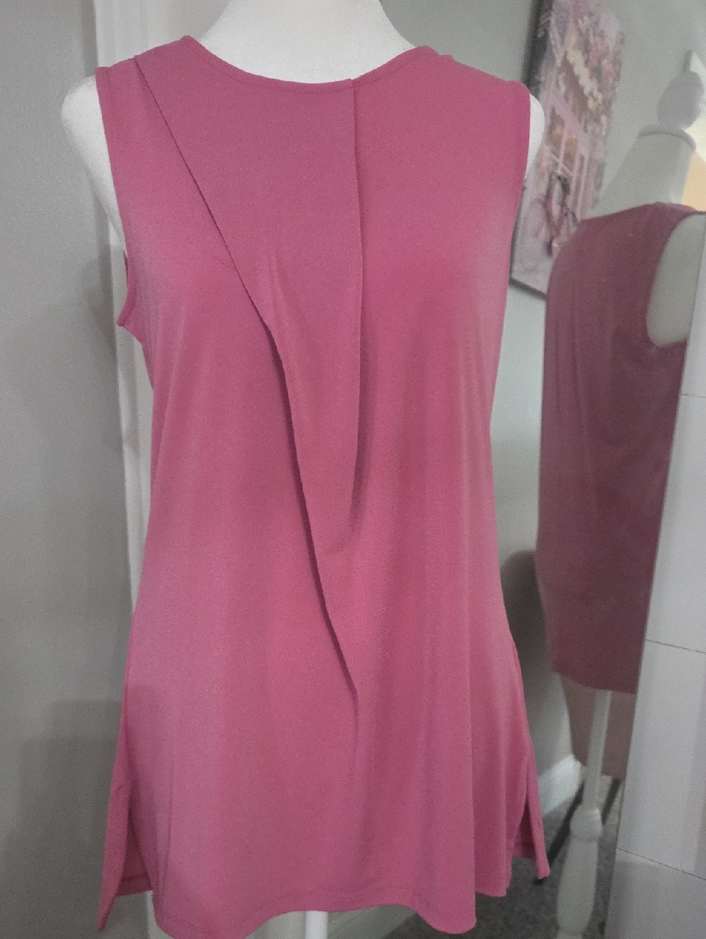 Banana Republic Sleeveless Draped Back Tank Top in Rose